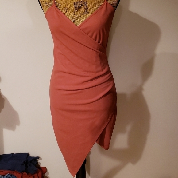 NWOT Mind Code Juniors Jr. Large Bodycon Asymmetrical Dress Dusty Peach Dance - Picture 1 of 7